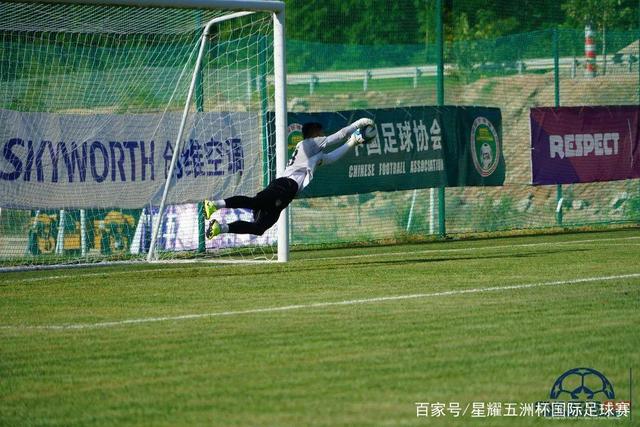 何超解围失误，李新翔先出一脚破门！海港1-1河南！